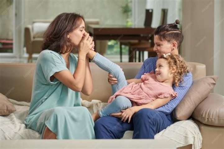 Unforgettable Moments: The Kid And Mom CCTV Video Full Video