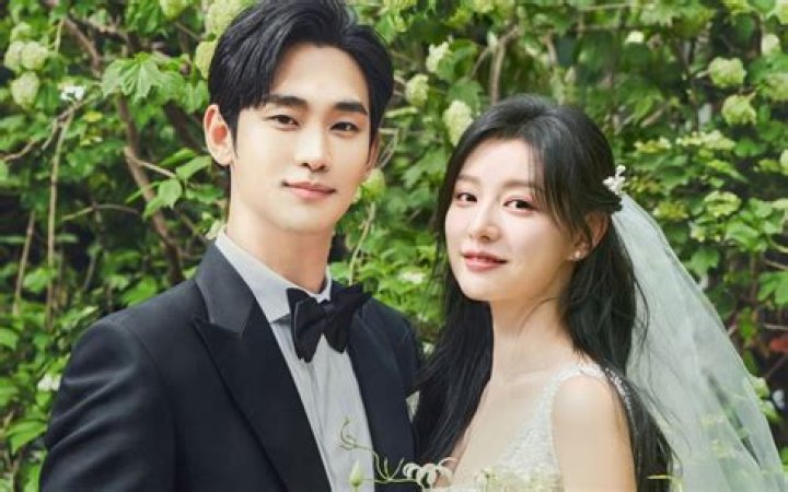 Unveiling The Mystery Of Kim Ji-won's Girlfriend